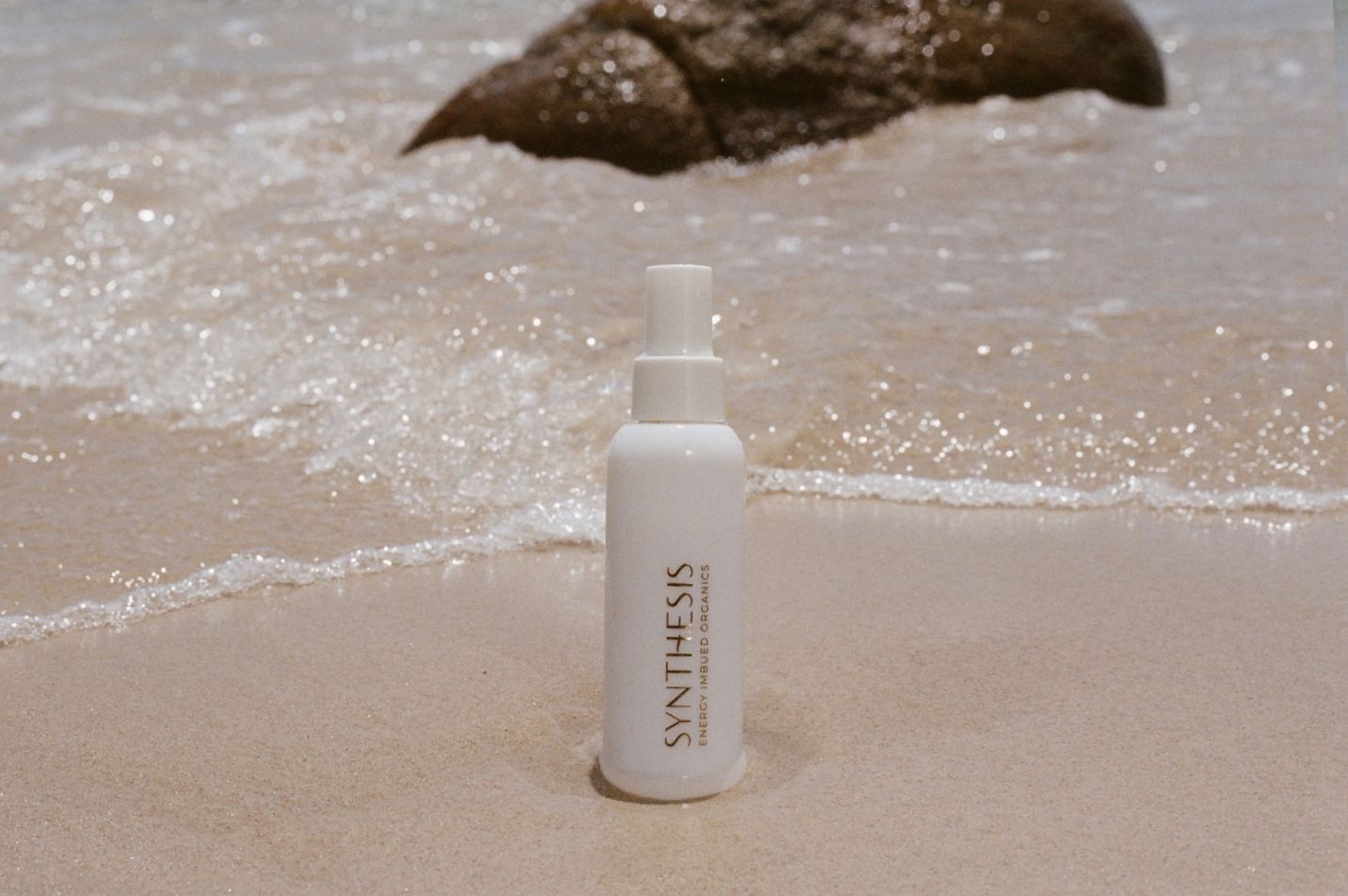 Hydrating & Cooling Summer Mists: Your Skin’s Refreshing Oasis - Synthesis Organics